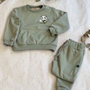 Conjunto deportivo Panda - Imagen 2